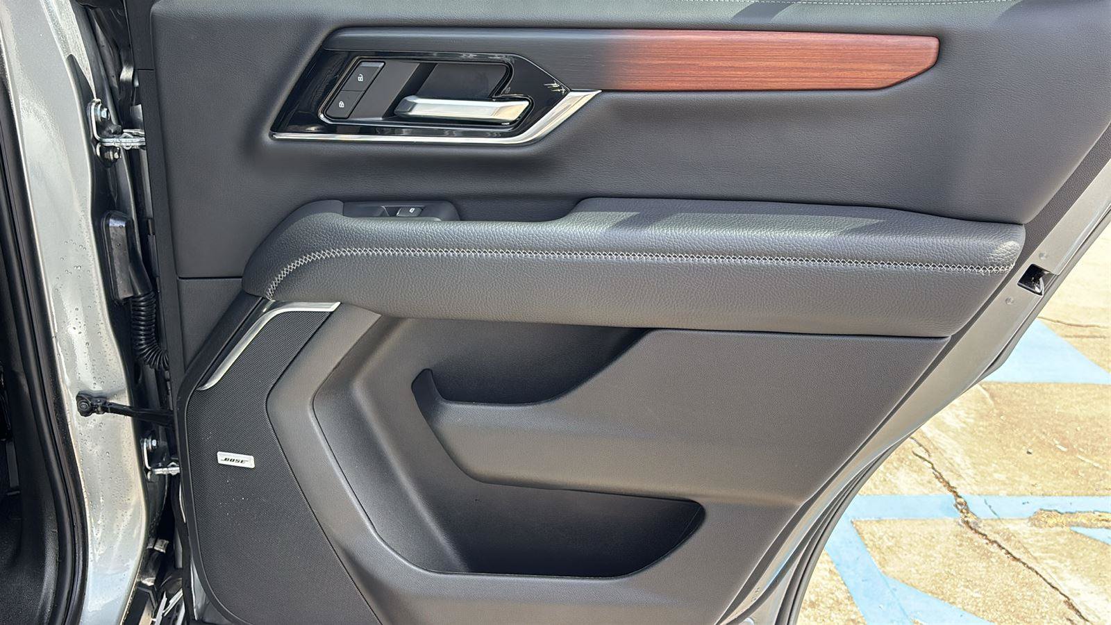 Certified 2025 GMC Yukon Denali AWD/4WD image 22