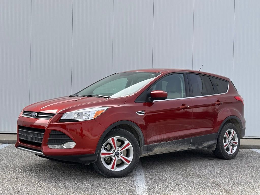 Used 2015 Ford Escape SE image 1