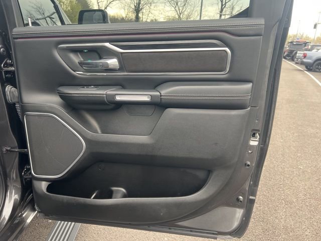 Used 2023 RAM 1500 Laramie AWD/4WD image 28