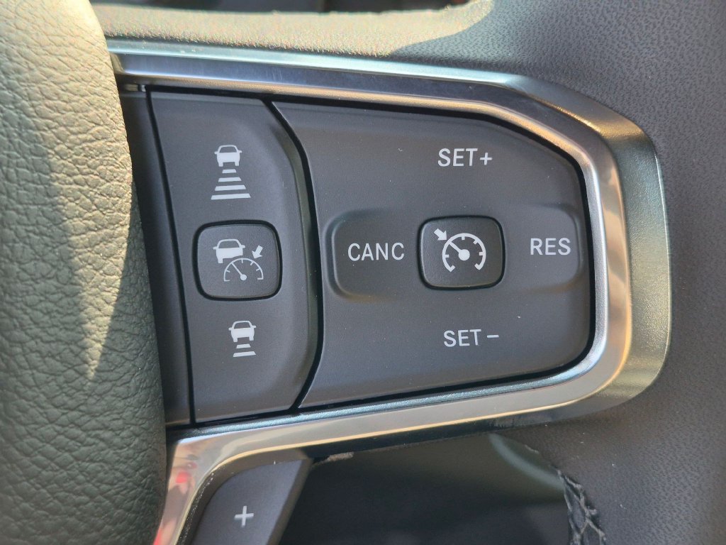 New 2026 RAM 2500 Laramie w/ Night Edition AWD/4WD image 15