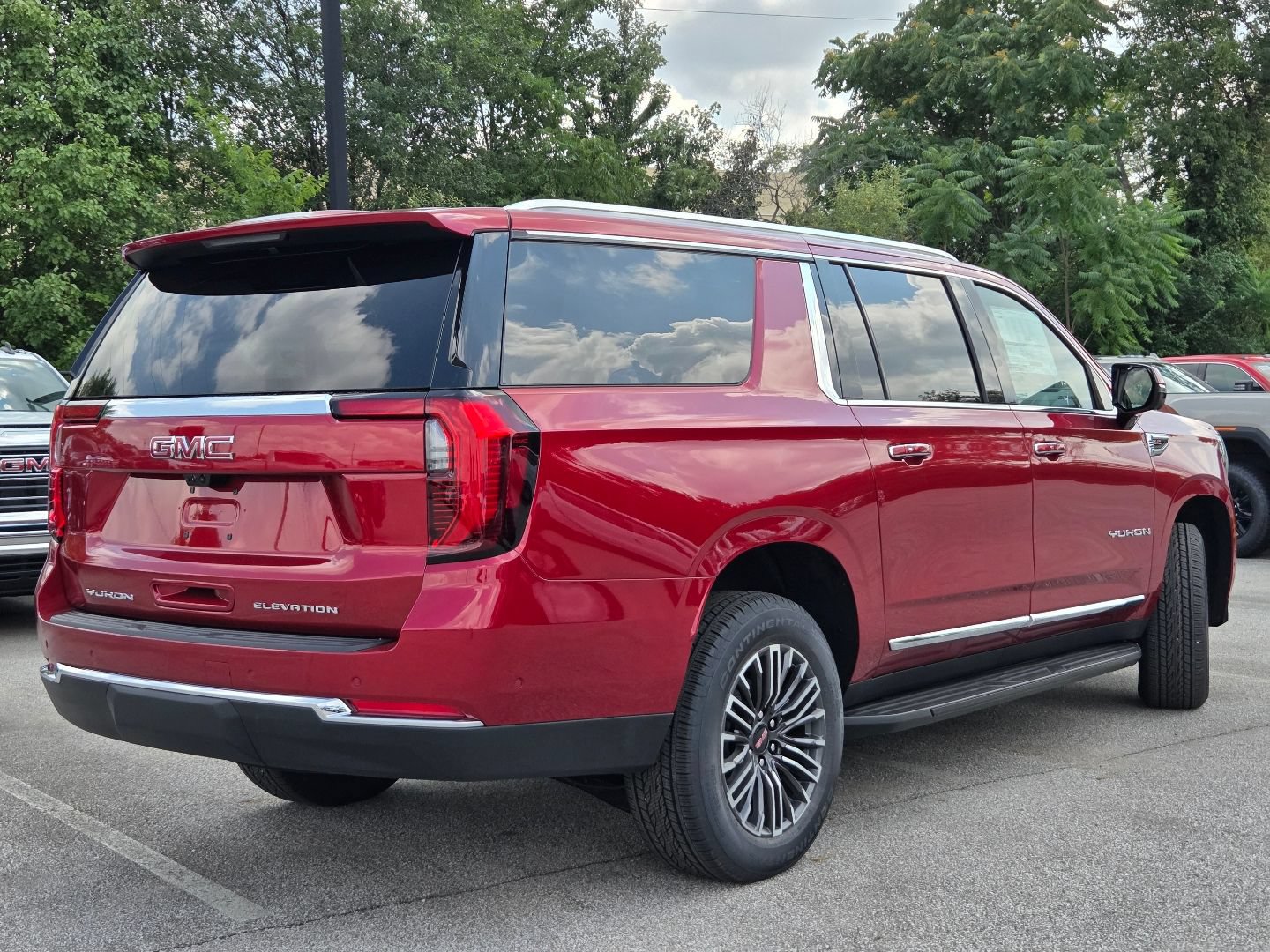New 2026 GMC Yukon XL Elevation w/ Technology Package AWD/4WD image 20