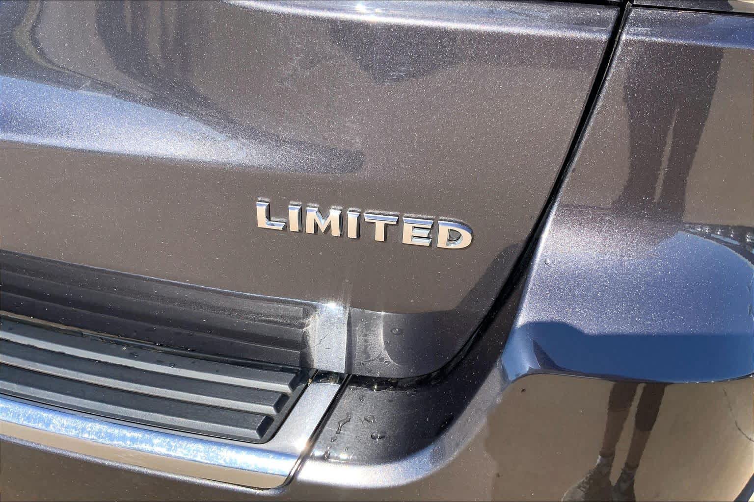 Used 2017 Jeep Grand Cherokee Limited AWD/4WD image 9