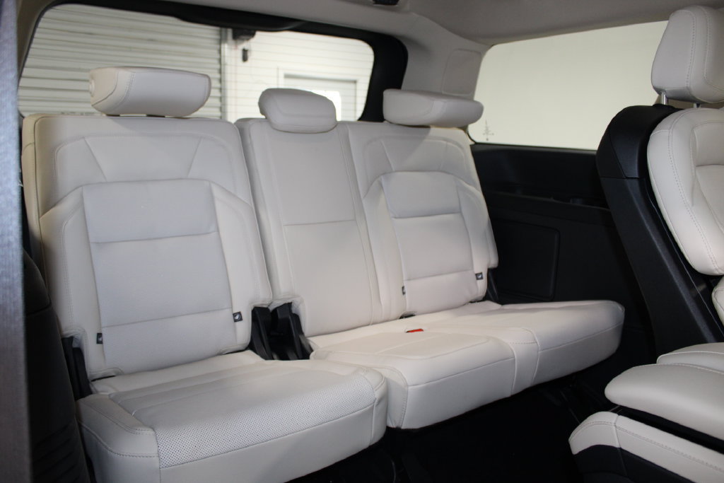 New 2027 Lincoln Navigator Reserve w/ Jet Appearance Package AWD/4WD image 28