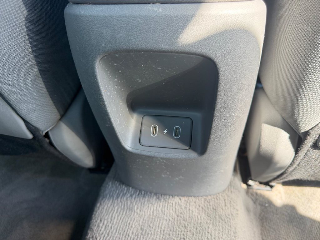 Used 2024 Hyundai Elantra SEL FWD image 13