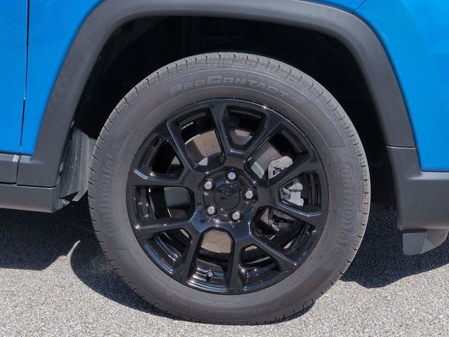 Used 2024 Jeep Compass Latitude w/ Altitude Special Edition image 11