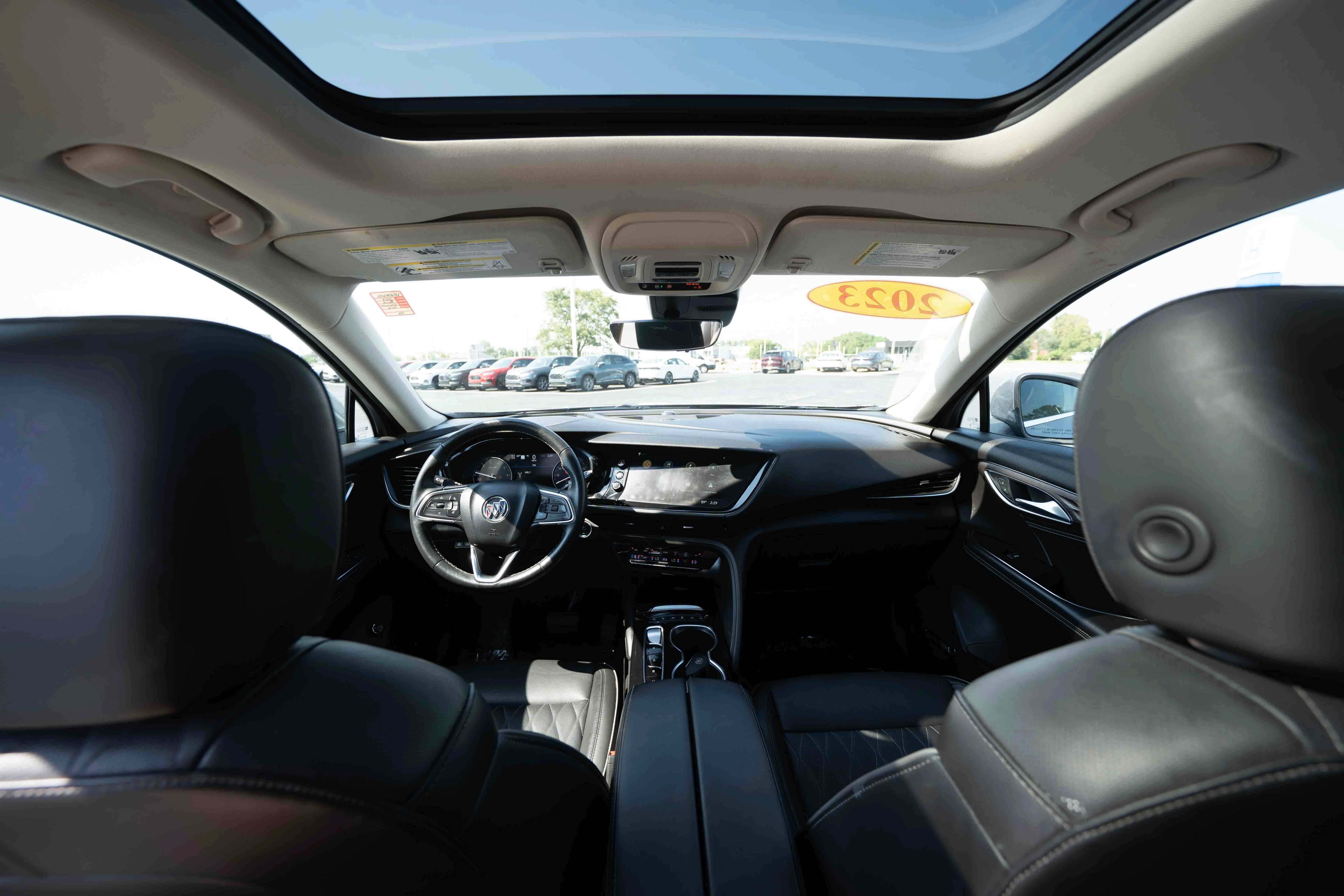Used 2023 Buick Envision Avenir AWD/4WD image 19