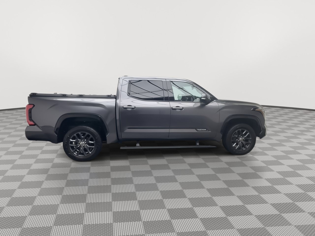 Used 2023 Toyota Tundra Platinum AWD/4WD image 43