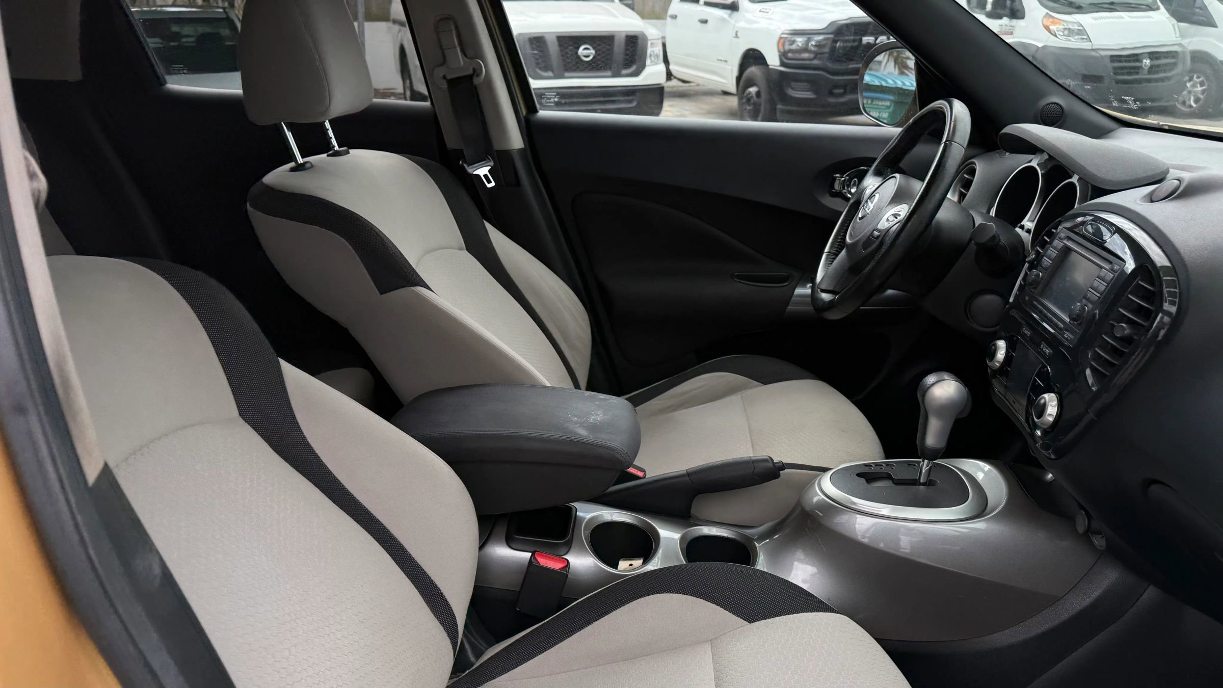 Used 2013 Nissan Juke SV w/ Midnight Edition image 24