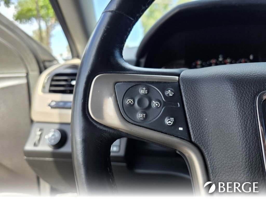 Used 2016 GMC Yukon XL Denali w/ Open Road Package AWD/4WD image 25