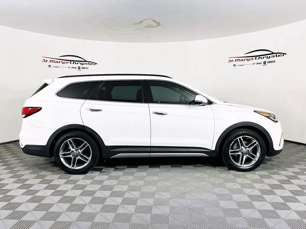 Used 2019 Hyundai Santa Fe XL w/ Cargo Package FWD image 9