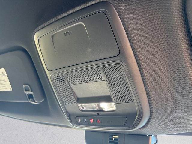 New 2026 Chevrolet Traverse LT w/ Midnight/Sport Edition FWD image 18