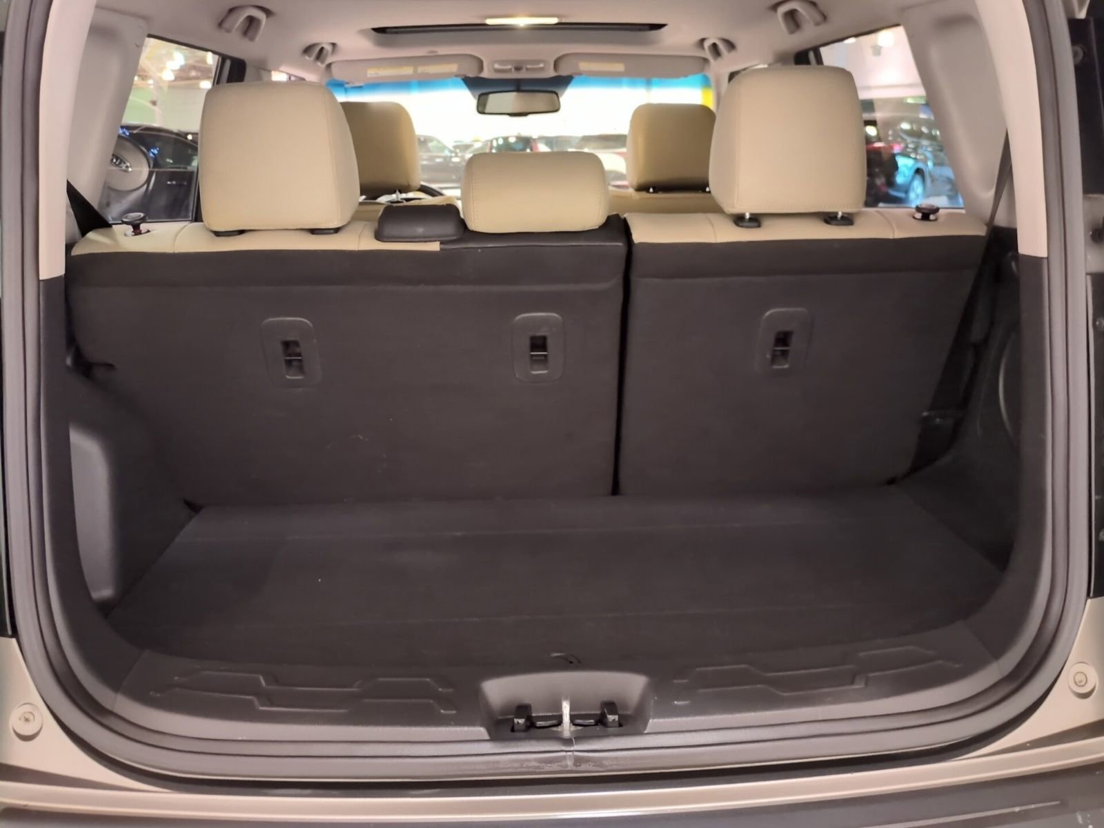 Used 2011 Kia Soul ! w/ Premium Pkg image 13