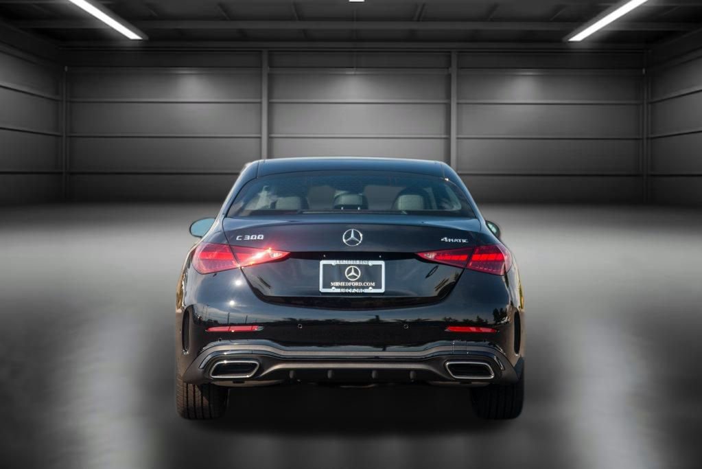 Used 2025 Mercedes-Benz C 300 4MATIC Sedan image 5