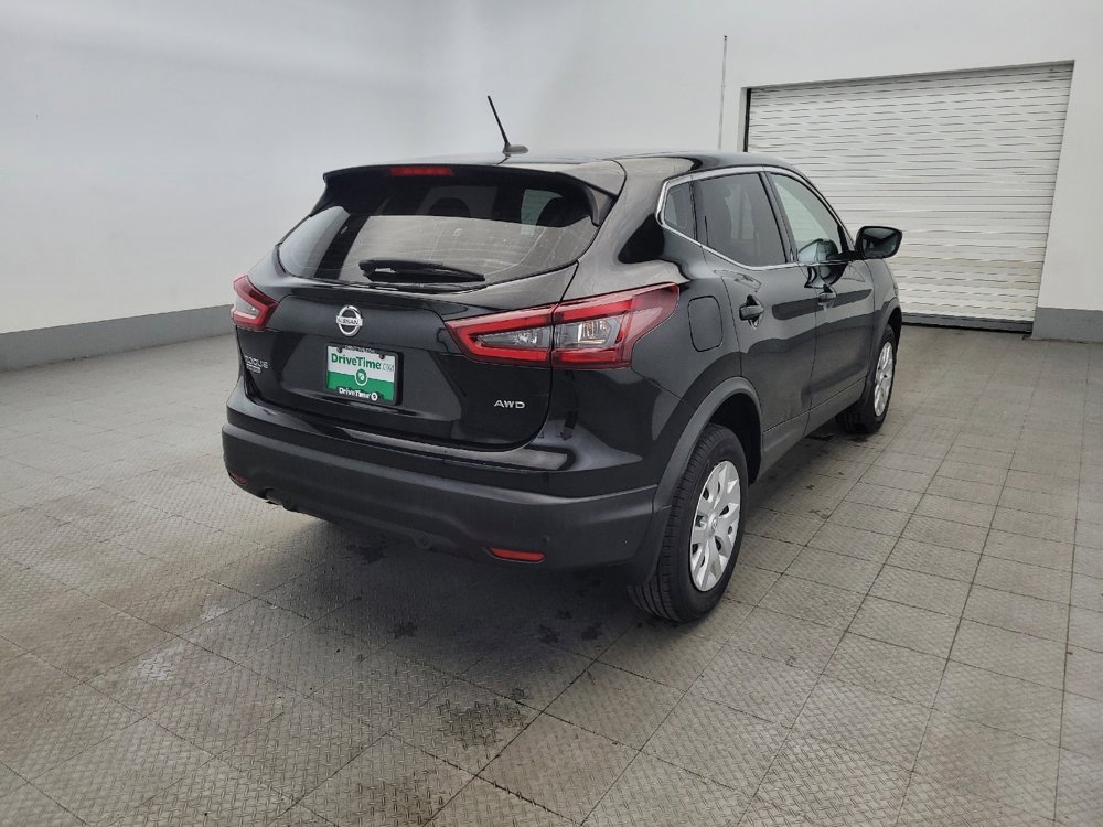 Used 2020 Nissan Rogue Sport S image 9