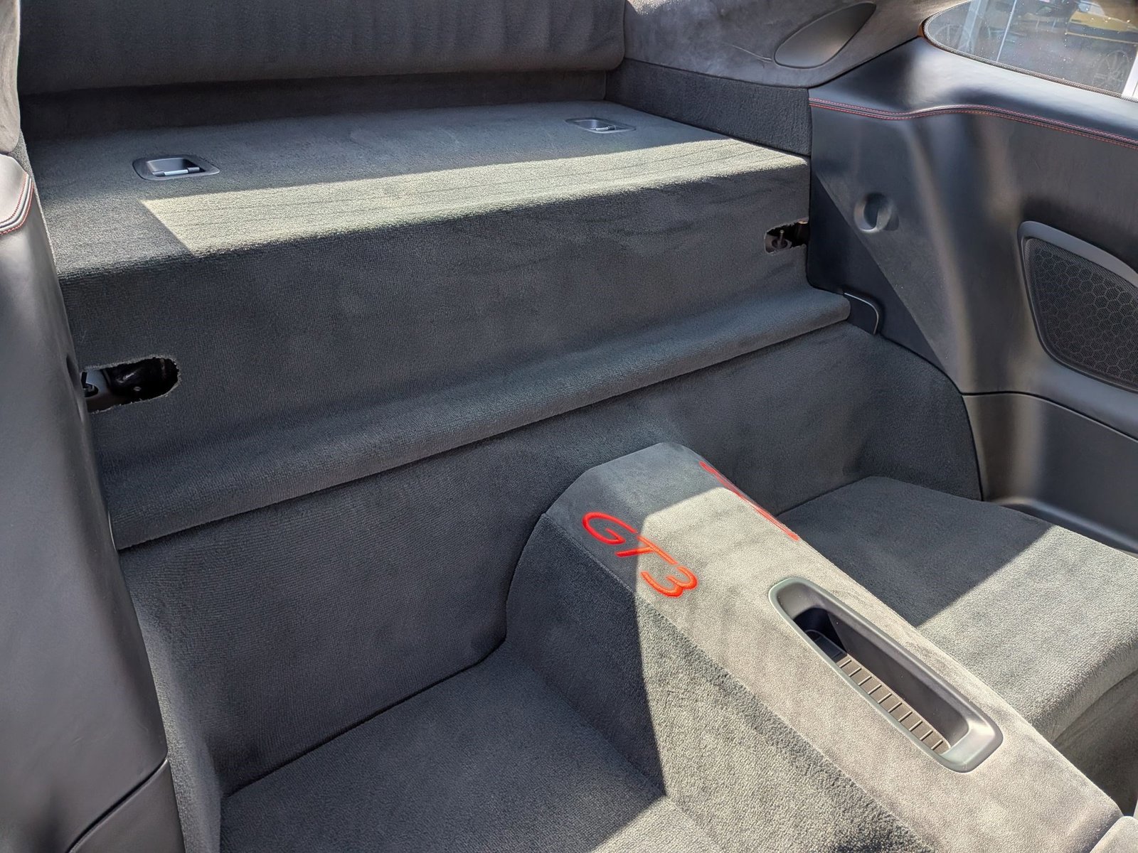 Used 2015 Porsche 911 GT3 image 21