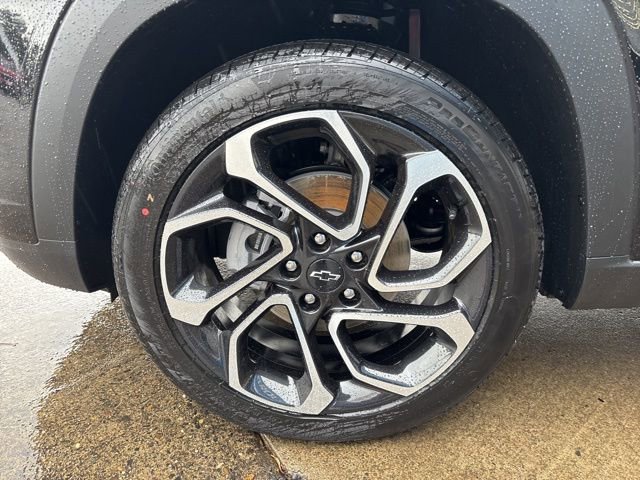 New 2026 Chevrolet Trax RS w/ Driver Confidence Package image 11