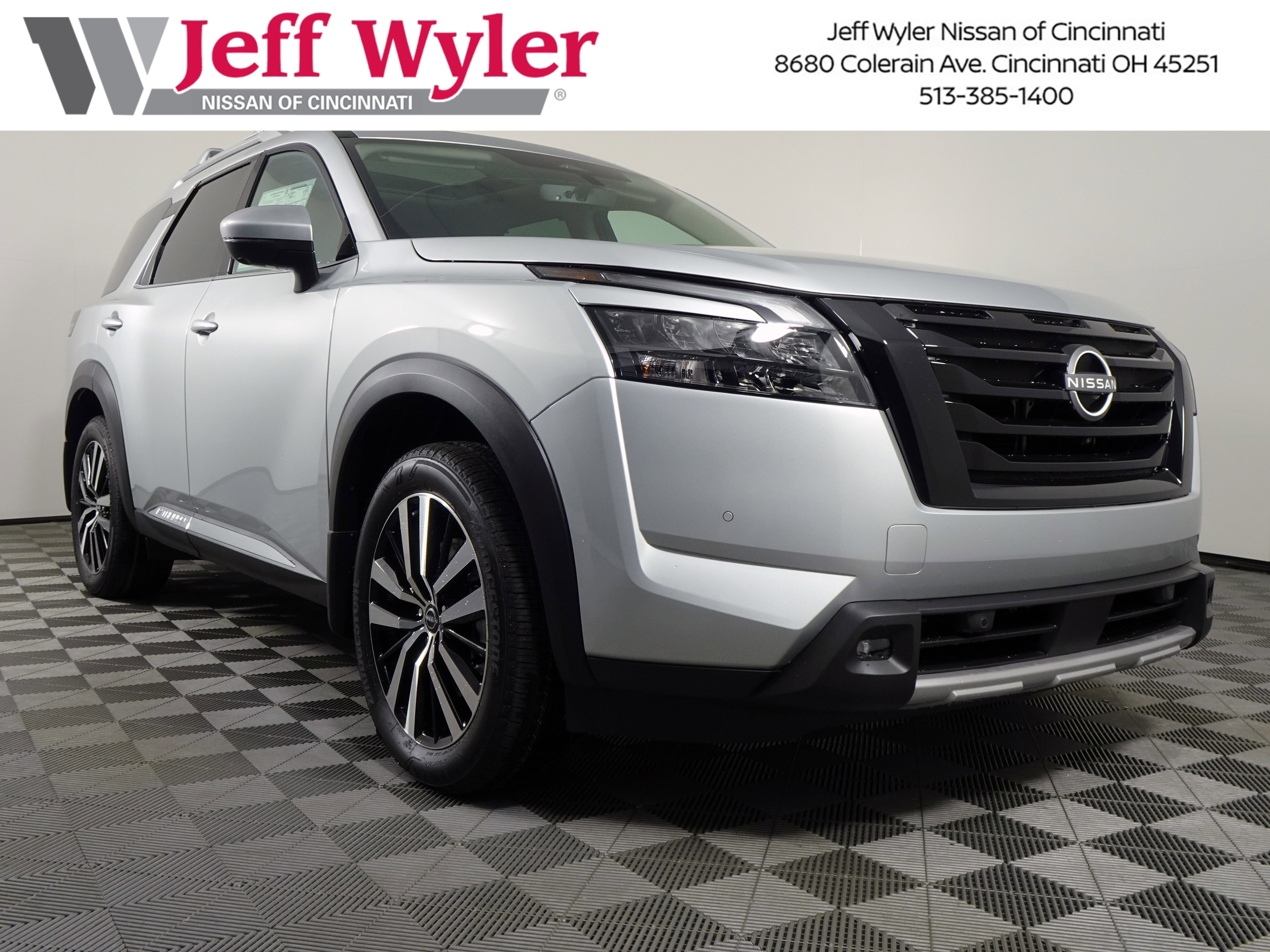 New 2025 Nissan Pathfinder Platinum