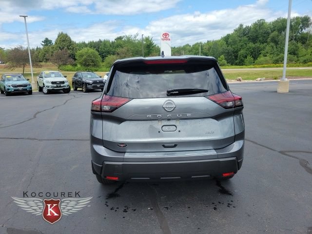 New 2026 Nissan Rogue SV w/ Cold Weather Package AWD/4WD image 5