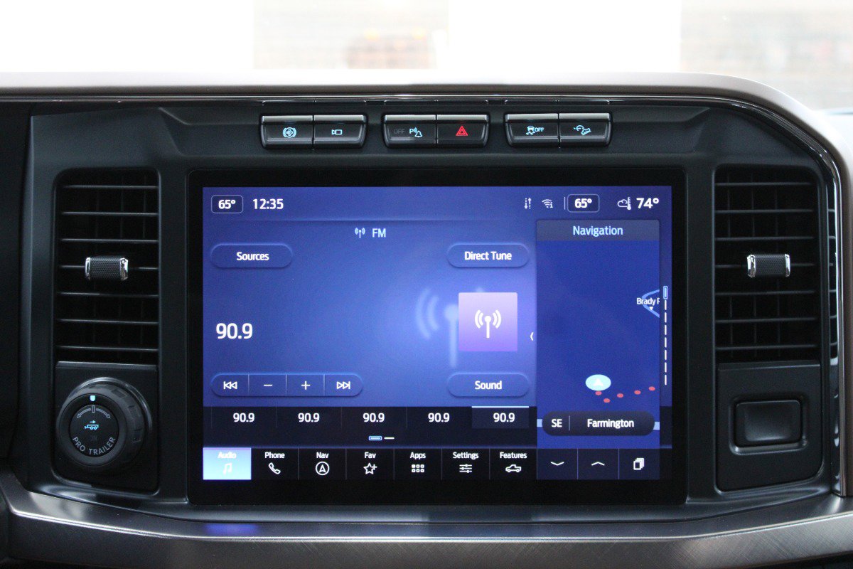 Used 2023 Ford F350 King Ranch w/ Chrome Package AWD/4WD image 28