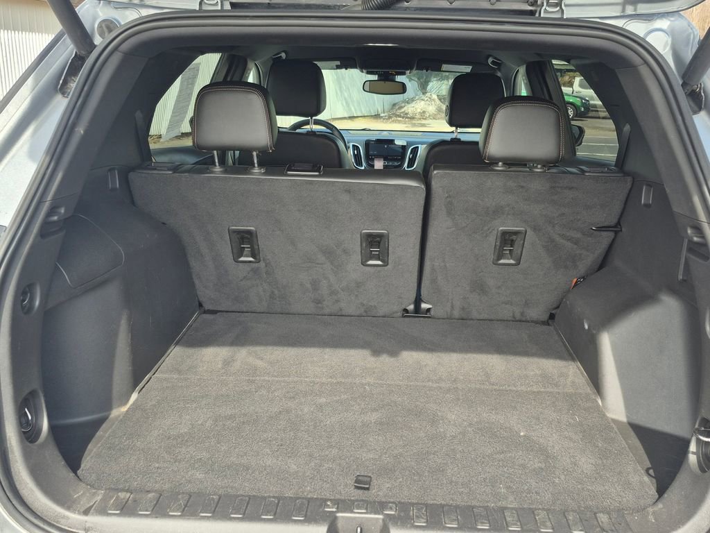 Used 2023 Chevrolet Equinox Premier image 21