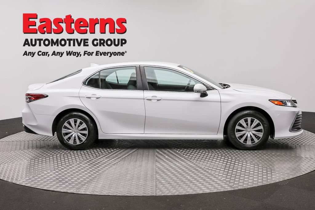 Used 2023 Toyota Camry LE FWD image 4