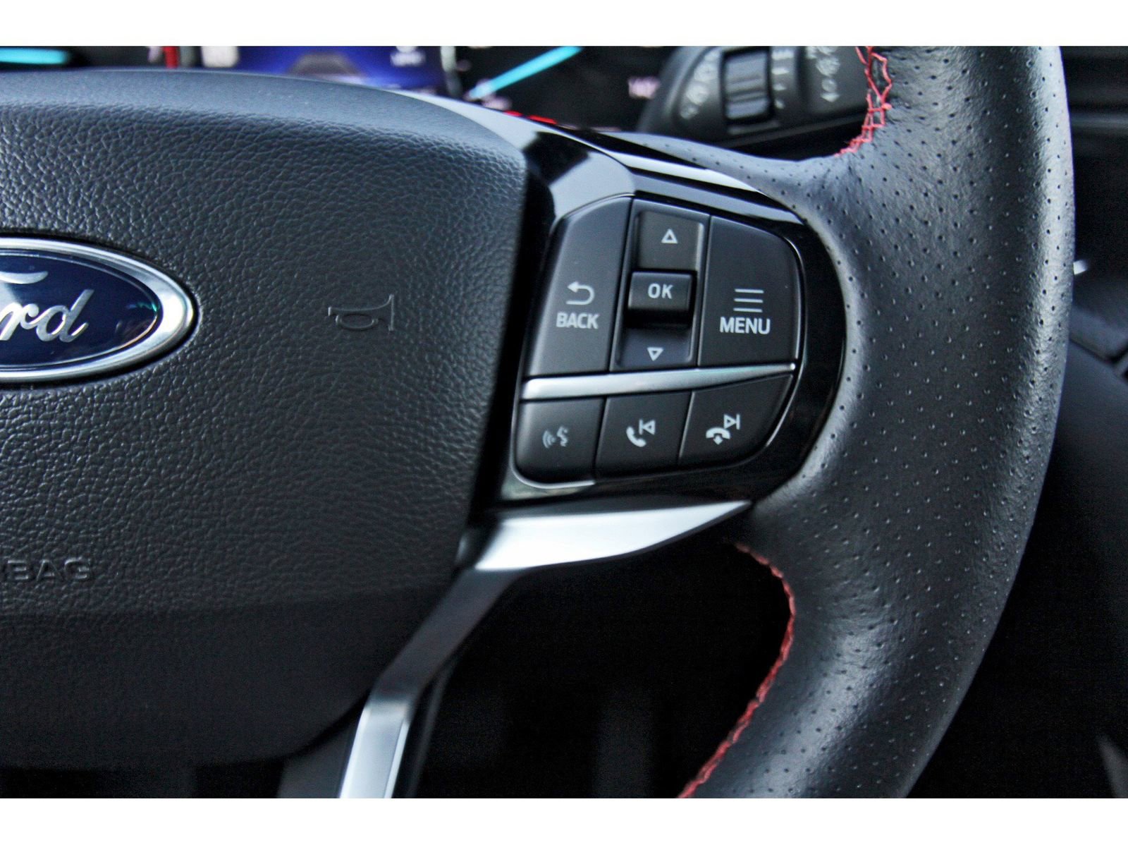 Used 2023 Ford Explorer ST-Line w/ Class IV Trailer Tow Package image 20