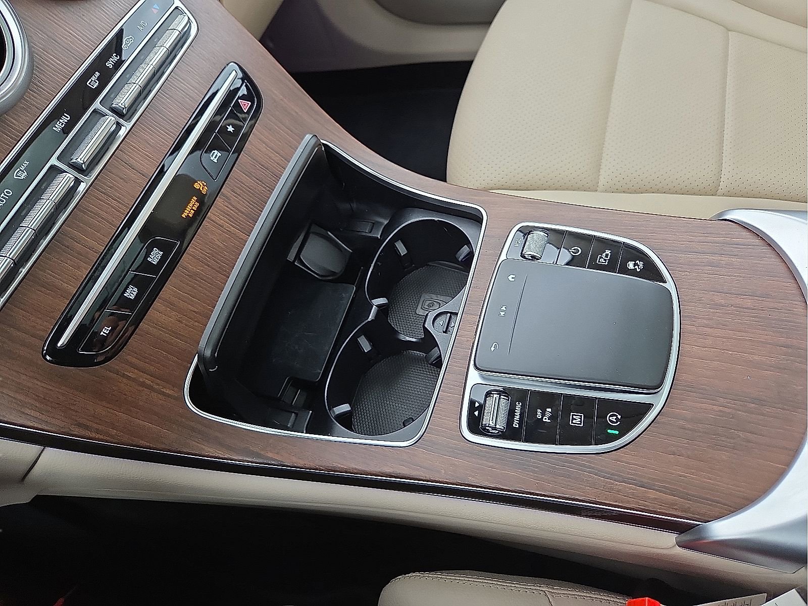 Used 2022 Mercedes-Benz GLC 300 4MATIC w/ Premium Package Lite image 25