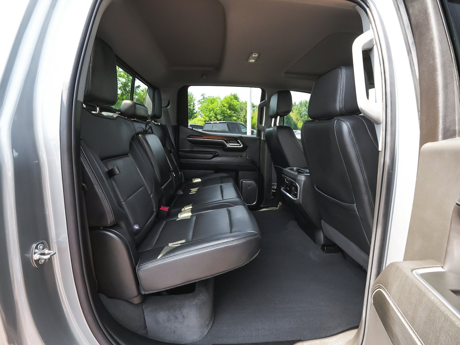 Used 2024 GMC Sierra 1500 Denali AWD/4WD image 38
