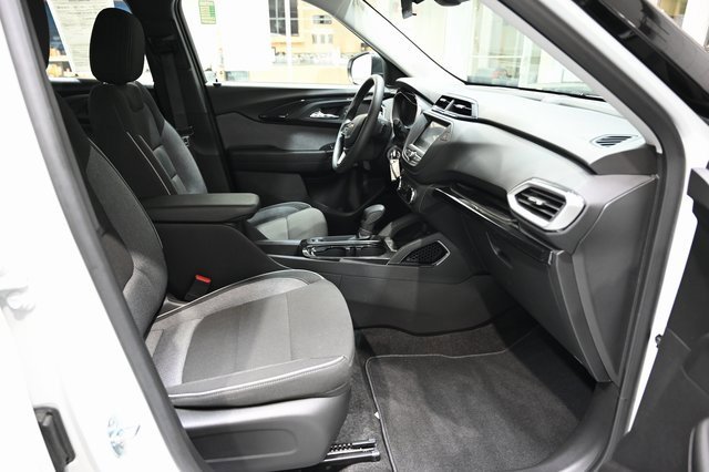 Used 2023 Chevrolet TrailBlazer LS image 10
