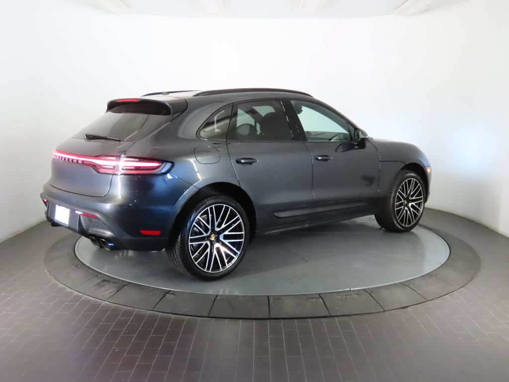 Certified 2026 Porsche Macan AWD/4WD image 7