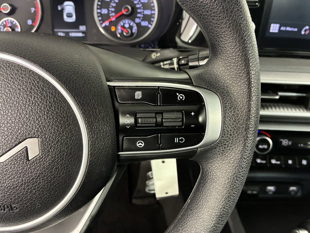 Used 2022 Kia K5 LX image 22