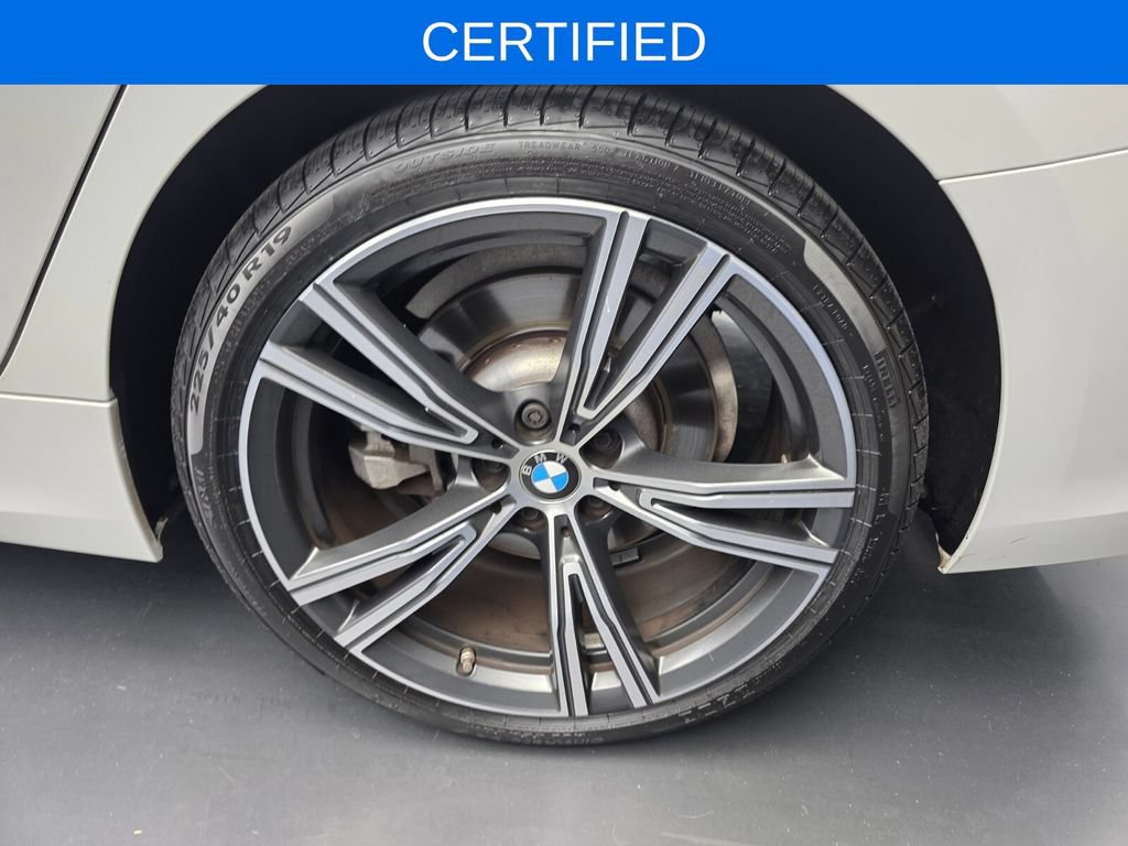 Used 2023 BMW 330i Sedan w/ Driving Assistance Package RWD image 17