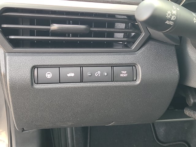 New 2026 Nissan Altima 2.5 SV w/ SV Premium Package FWD image 14