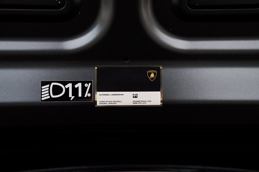 Used 2021 Lamborghini Huracan EVO image 20