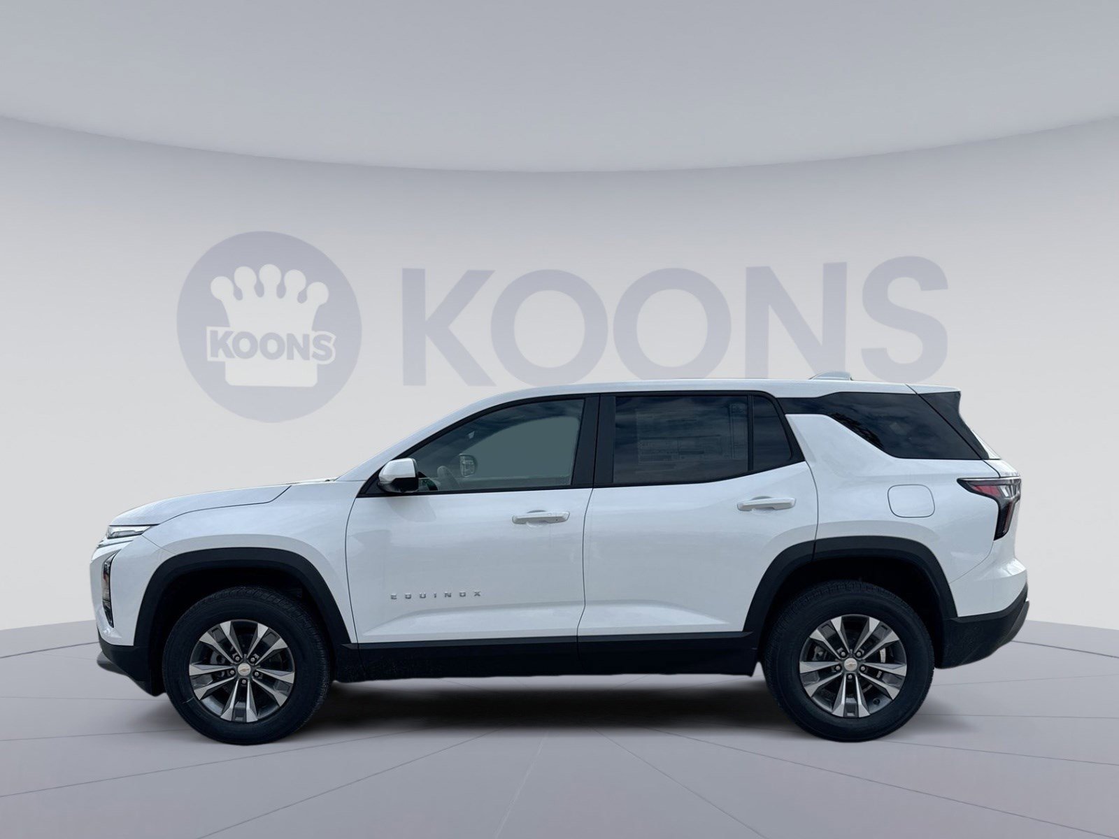 New 2026 Chevrolet Equinox LT w/ Convenience Package II image 2