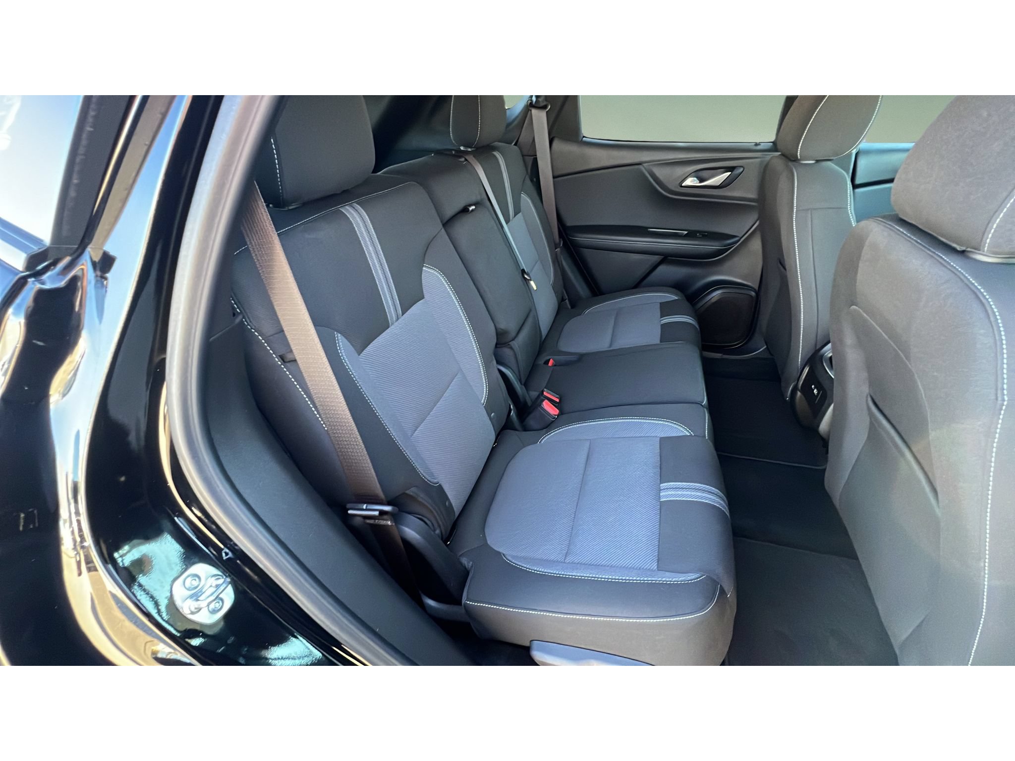 Used 2024 Chevrolet Blazer LT w/ Redline Edition AWD/4WD image 31