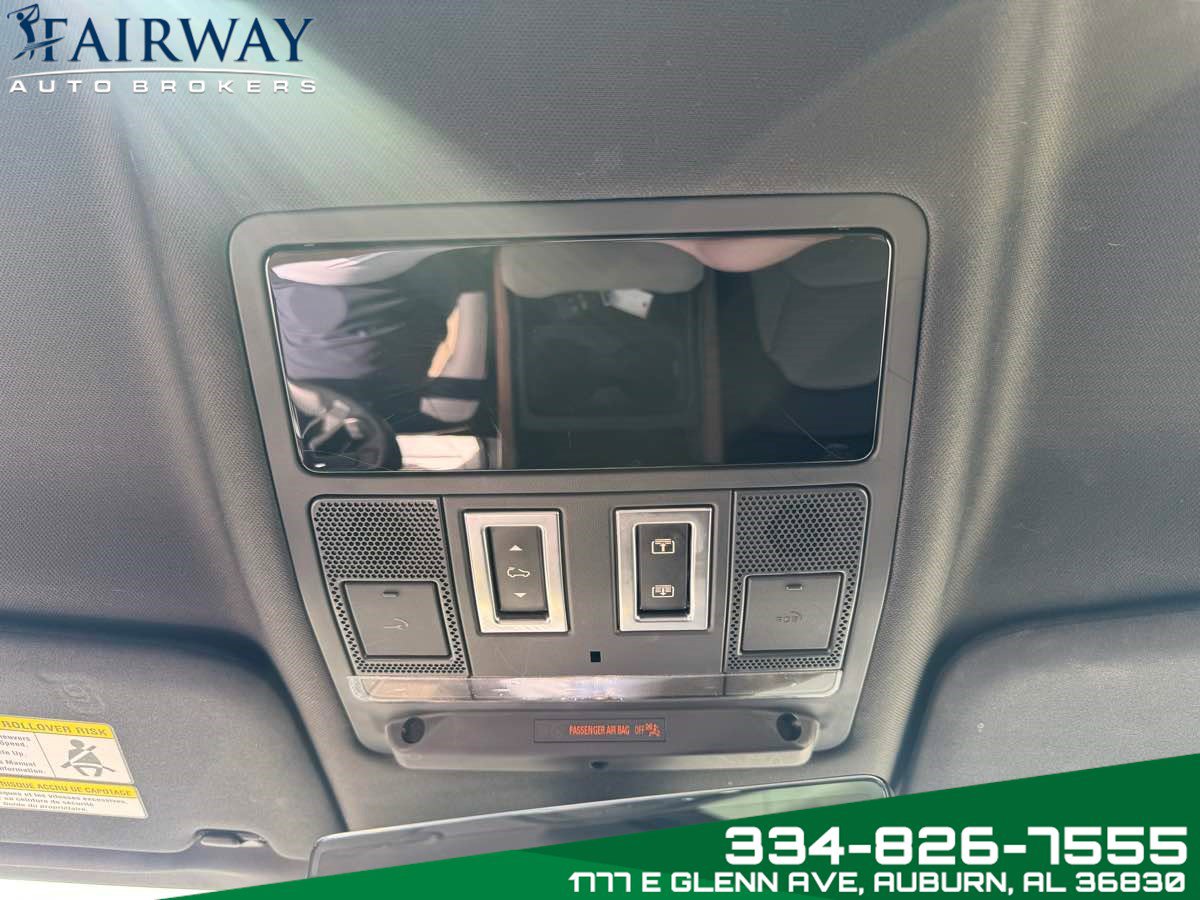 Used 2023 Land Rover Defender 130 X image 25