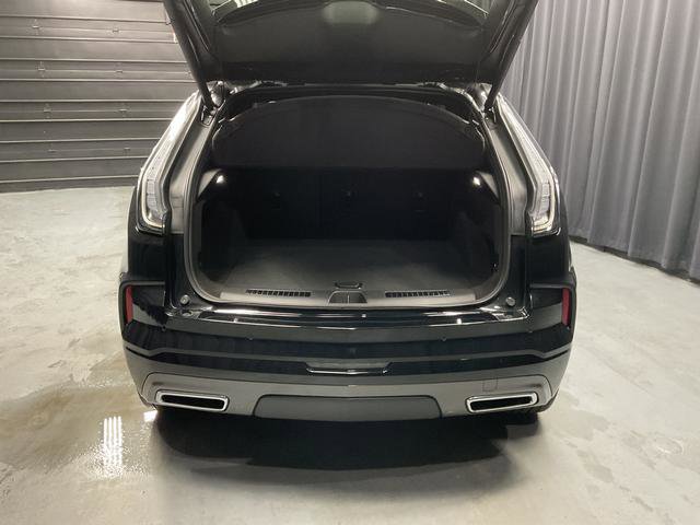 Used 2025 Cadillac XT4 Sport w/ Cold Weather Package image 6