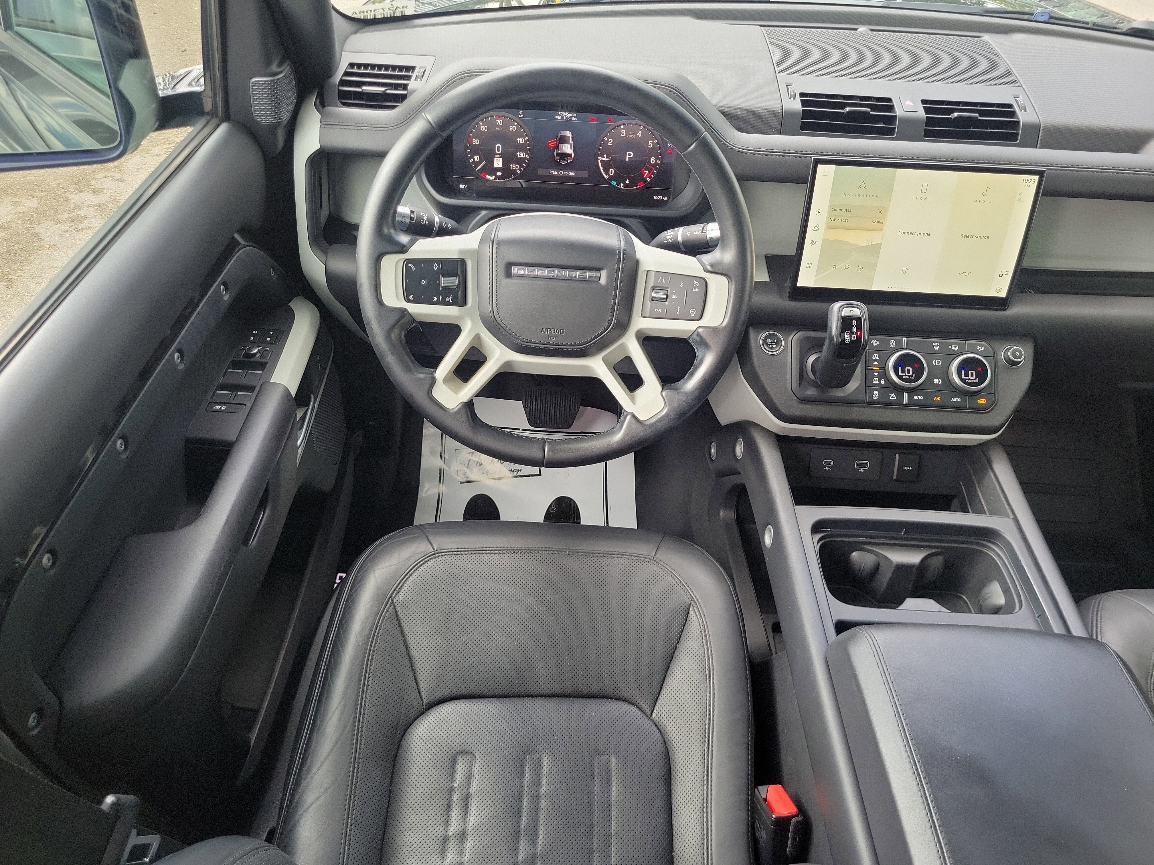 Used 2022 Land Rover Defender 110 XS Edition AWD/4WD image 14