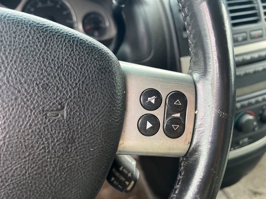 Used 2005 Pontiac Montana SV6 w/ Premium Convenience Package image 16