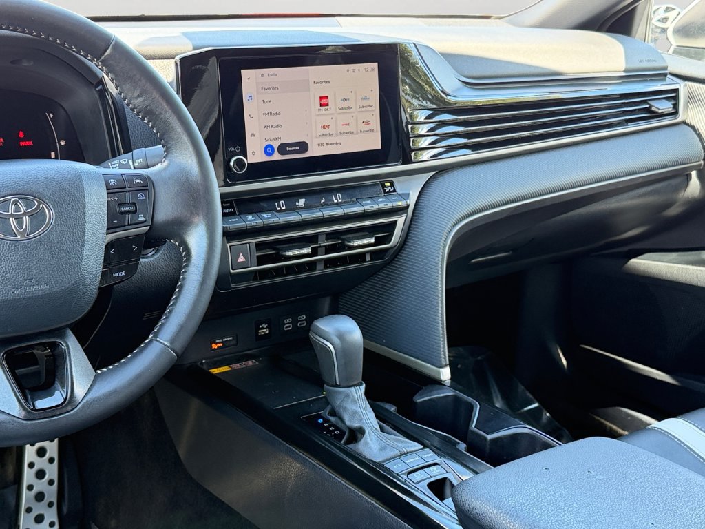 Used 2025 Toyota Camry SE FWD image 14