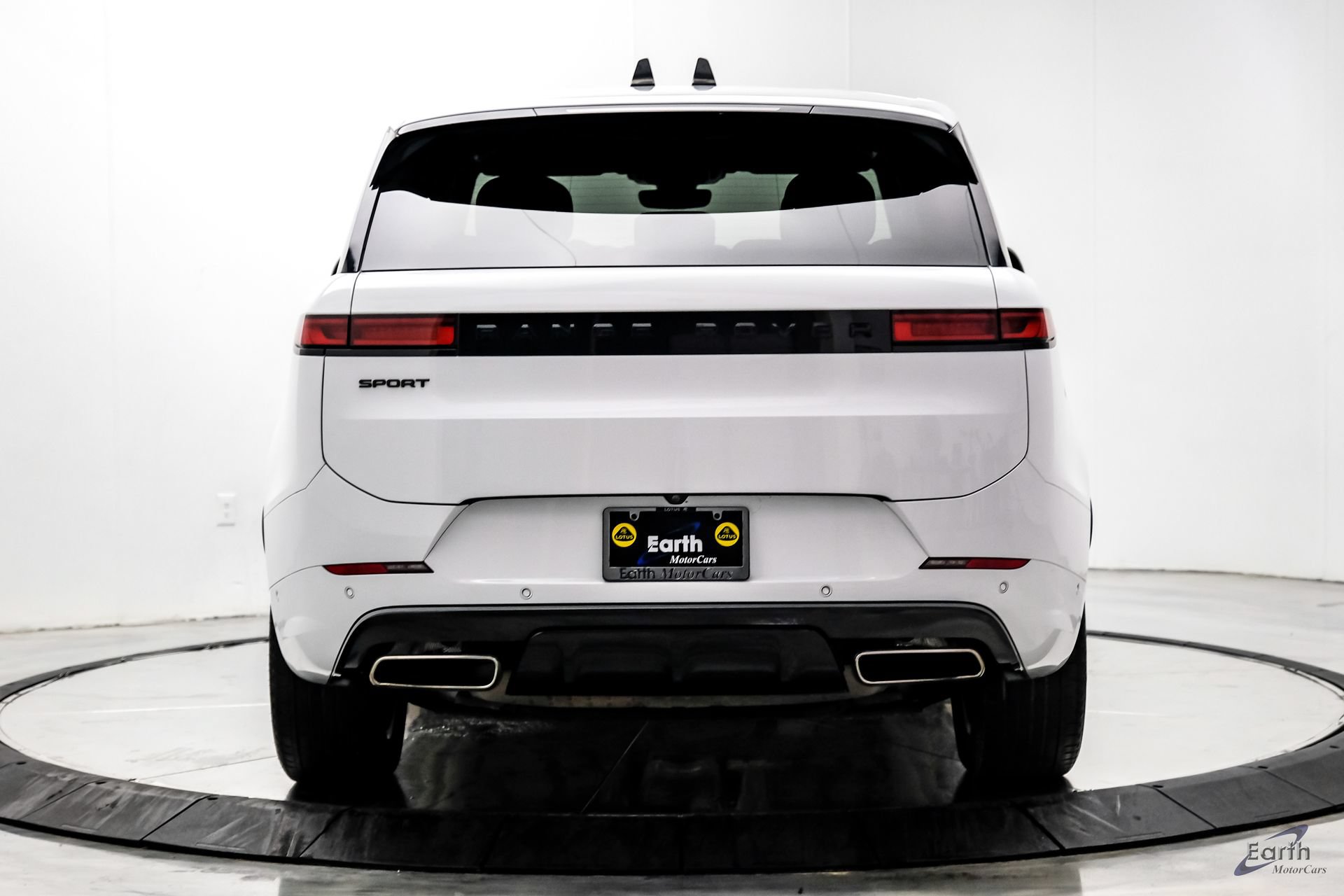Used 2024 Land Rover Range Rover Sport Dynamic SE AWD/4WD image 12