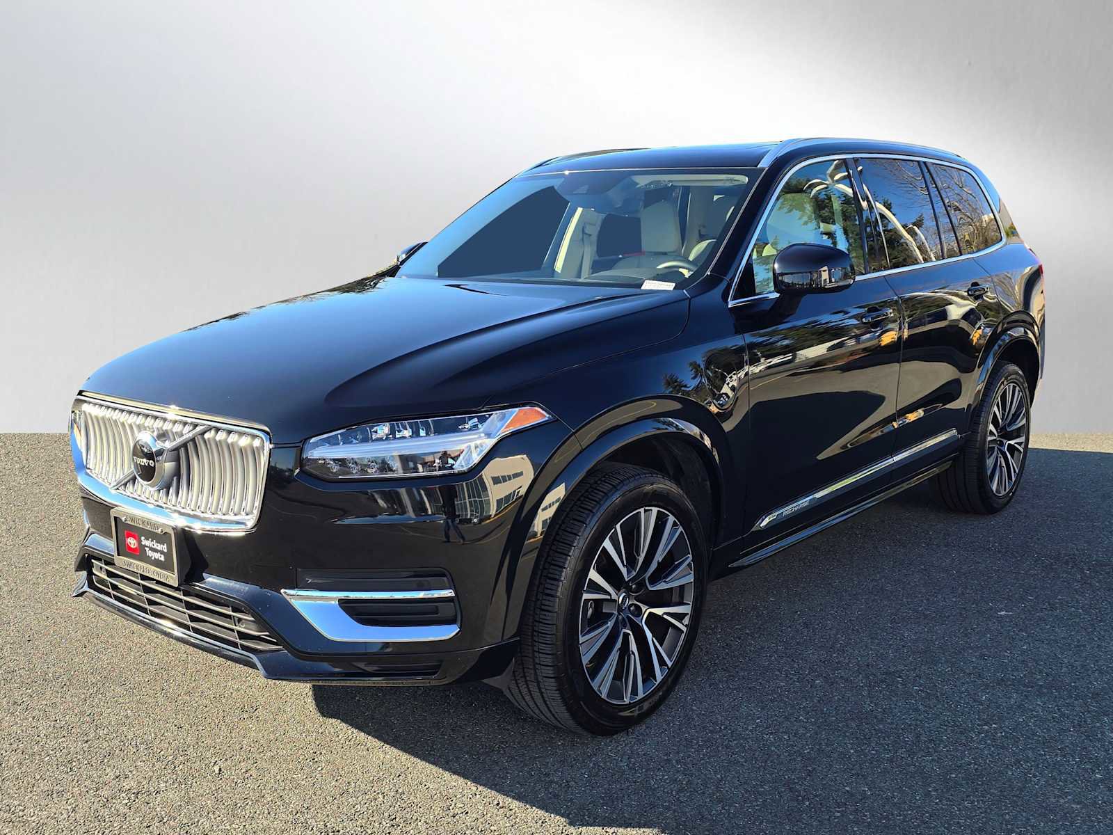 Used 2022 Volvo XC90 T8 Inscription Expression image 7