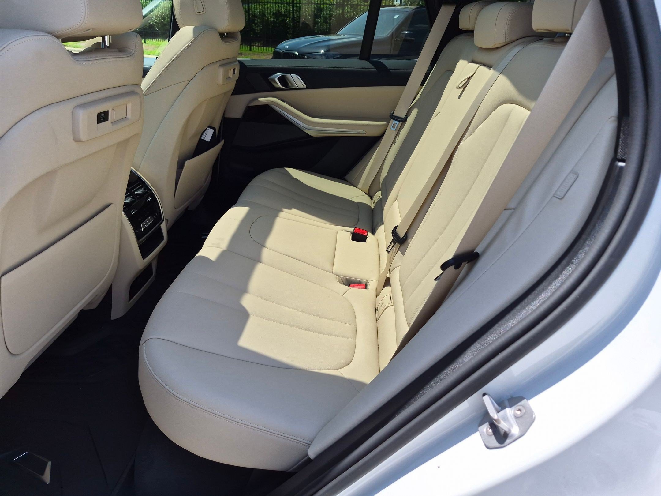 Used 2020 BMW X5 sDrive40i w/ Premium Package RWD image 32
