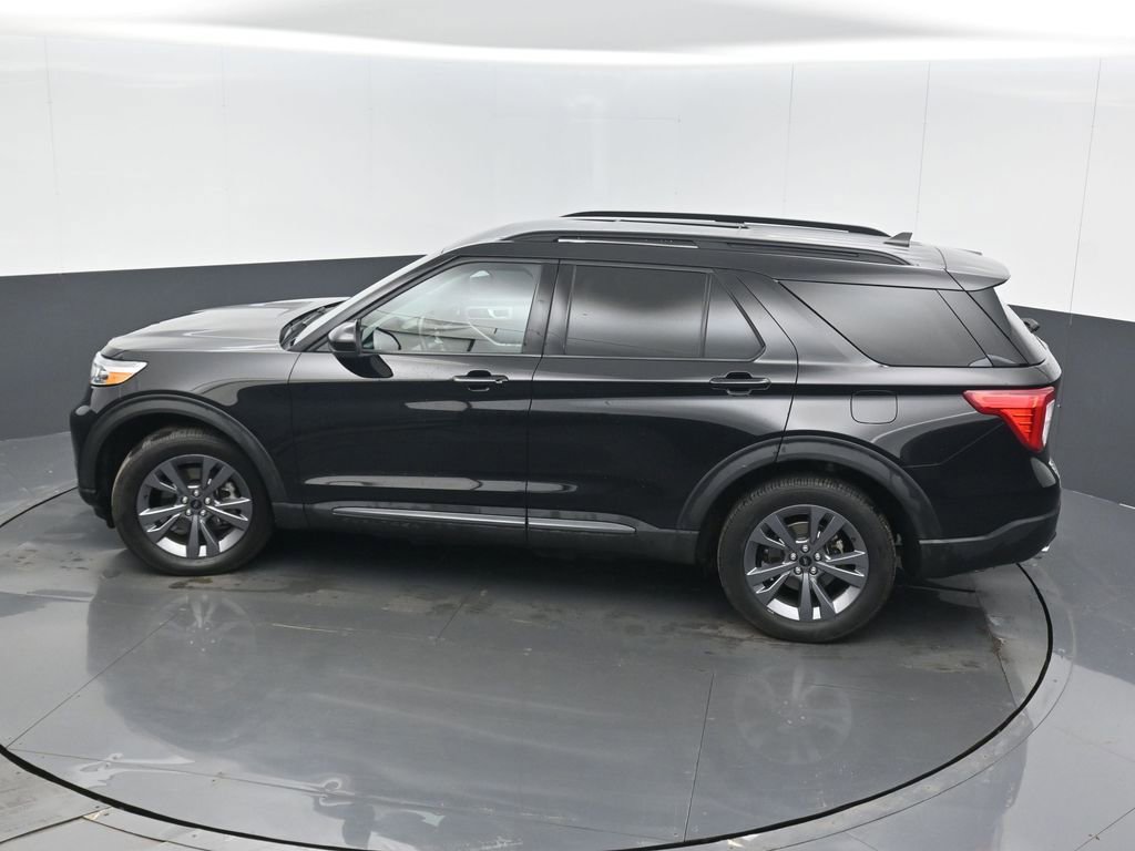 Used 2022 Ford Explorer XLT w/ Equipment Group 202A image 47