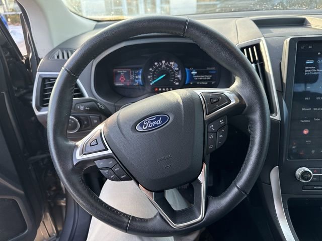 Used 2024 Ford Edge SEL image 11