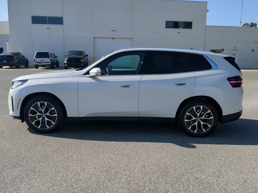 Used 2025 BMW X3 xDrive30i w/ Premium Package image 16