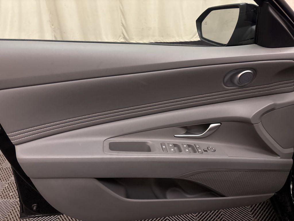 New 2026 Hyundai Elantra Sport image 10