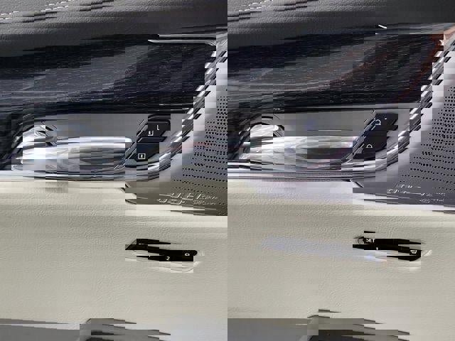 Used 2021 Cadillac XT6 Premium Luxury image 16