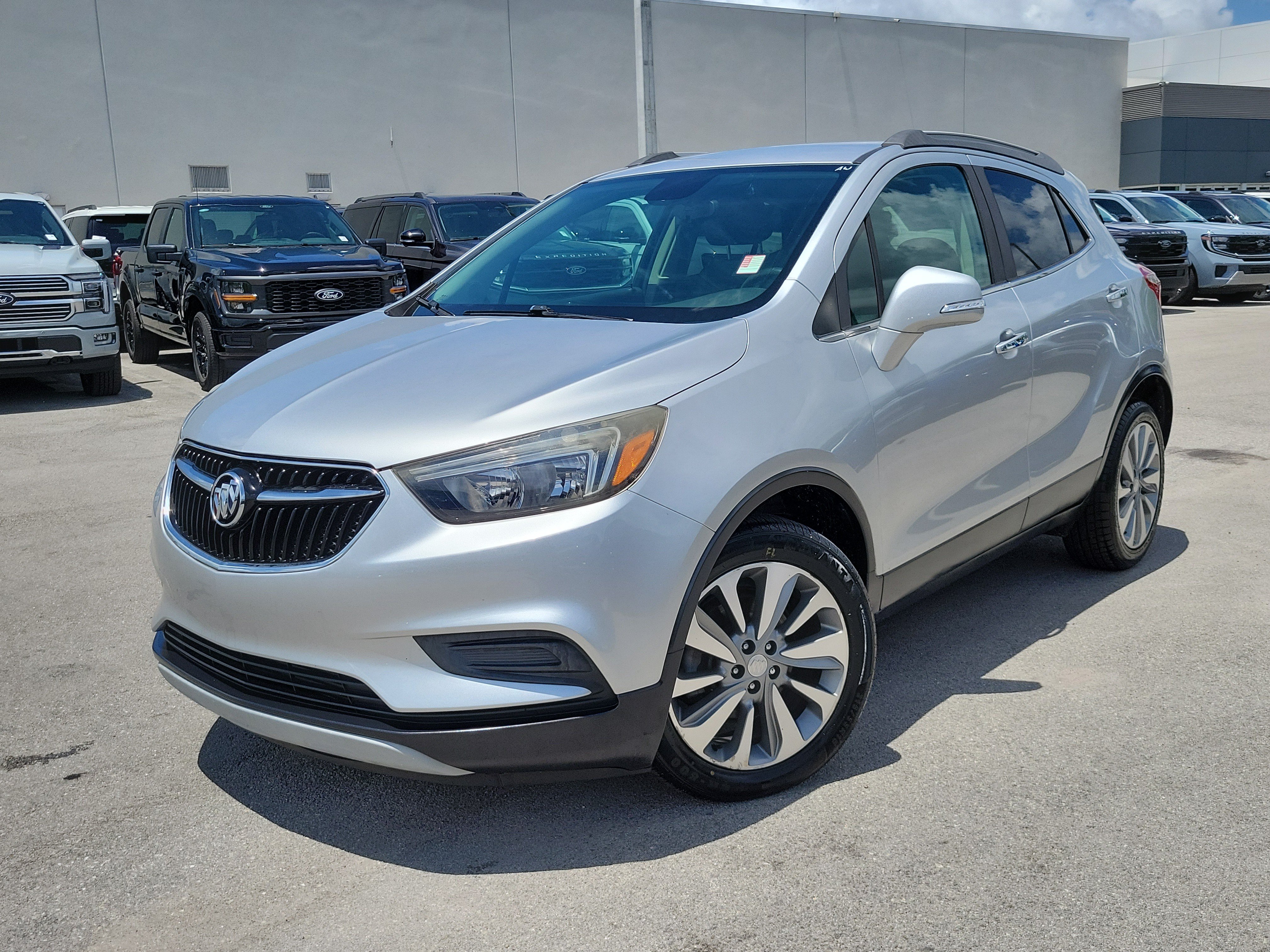 Used 2018 Buick Encore Preferred FWD image 31